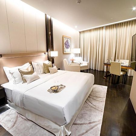 كوالالمبور Ph Suites At Pavilion Bukit Bintang المظهر الخارجي الصورة A bedroom at the hotel