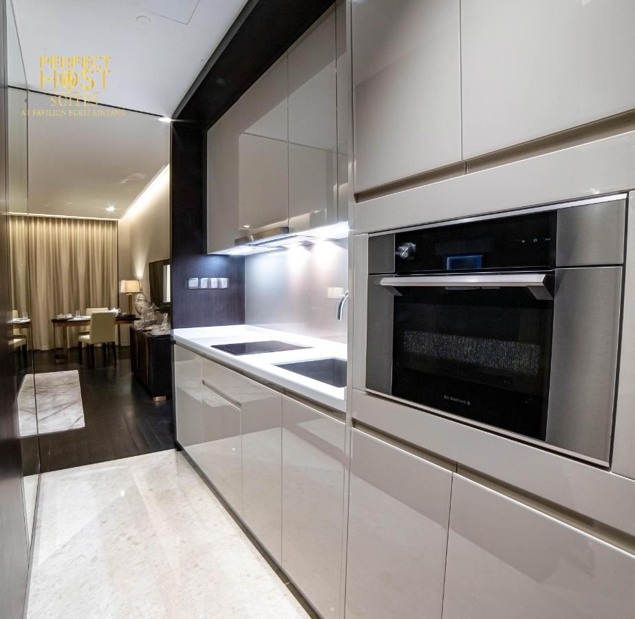 كوالالمبور Ph Suites At Pavilion Bukit Bintang المظهر الخارجي الصورة A modern kitchen