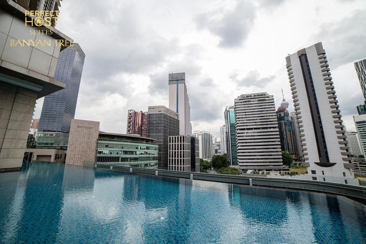 كوالالمبور Ph Suites At Pavilion Bukit Bintang المظهر الخارجي الصورة The swimming pool at the 33rd floor of the hotel